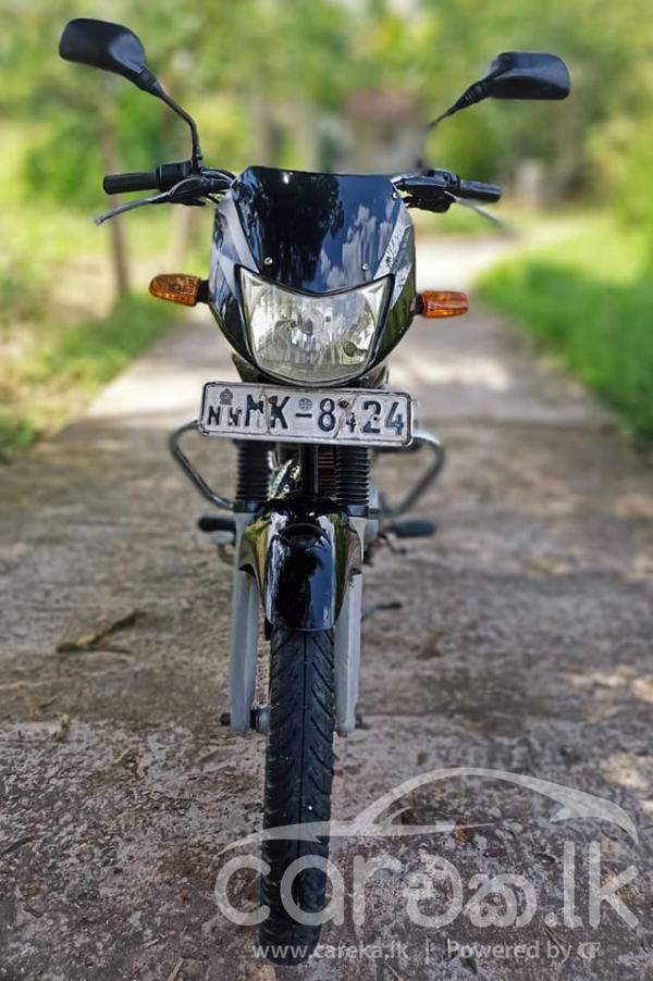 BAJAJ CT100 2005