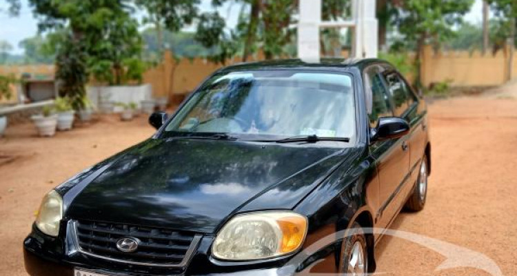 HYUNDAI ACCENT 2000