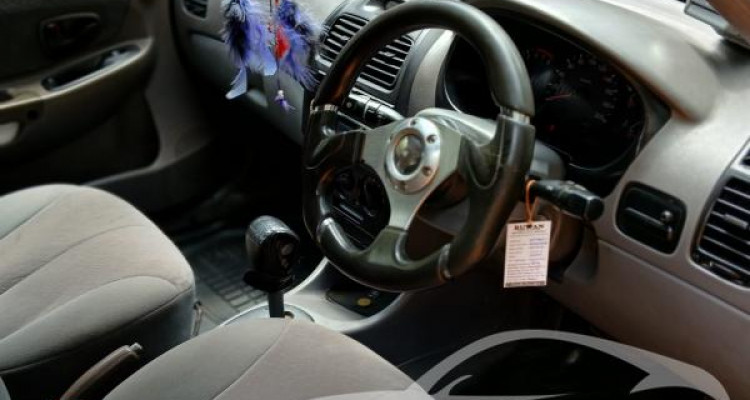 HYUNDAI ACCENT 2000