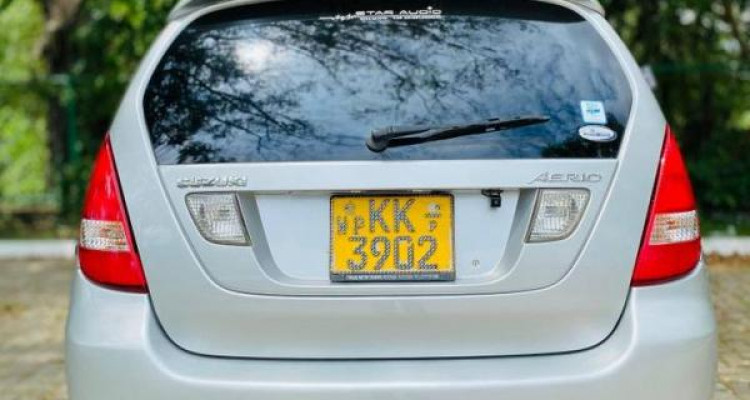 SUZUKI AERIO 2003