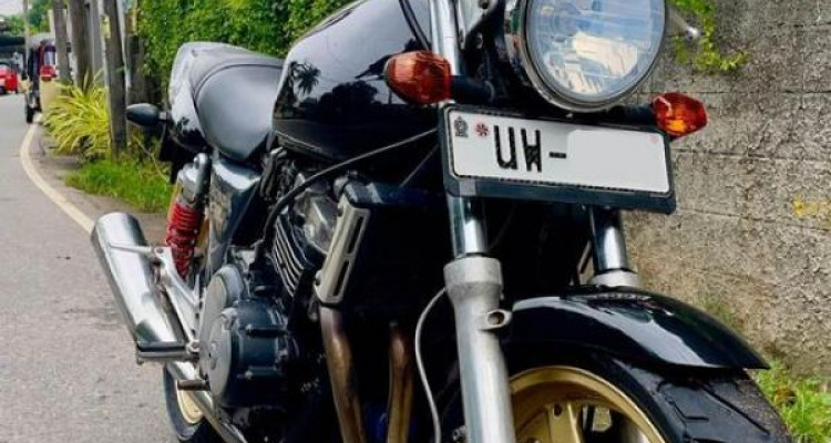 HONDA CB400 2006