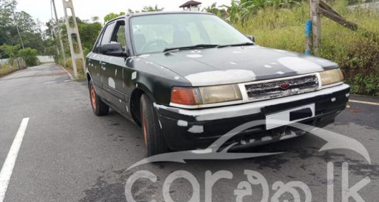 MAZDA FAMILIA 1992