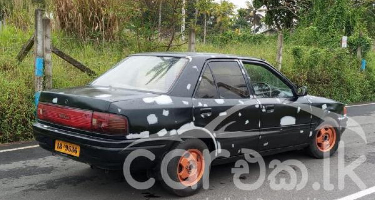 MAZDA FAMILIA 1992