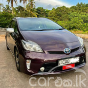 TOYOTA PRIUS 2015