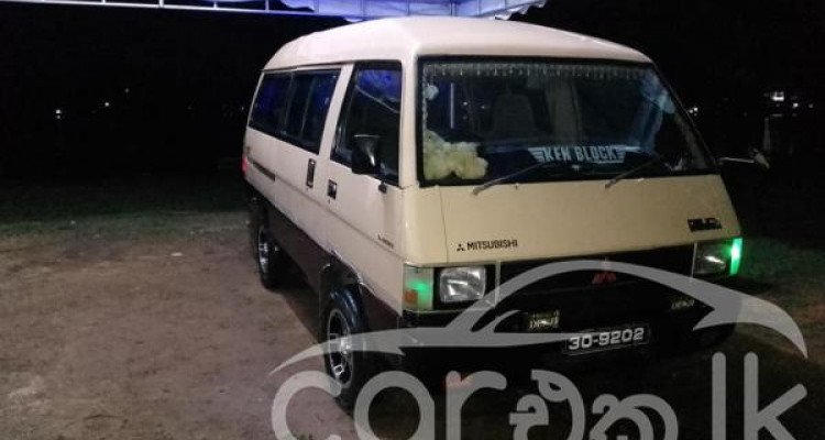 MITSUBISHI DELICA L300 1986