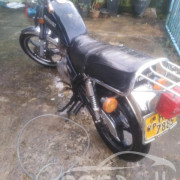 SUZUKI GN125 2002