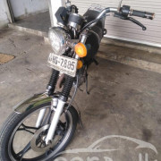 SUZUKI GN125 2002