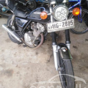 SUZUKI GN125 2002