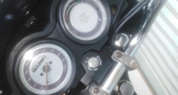 BAJAJ PLATINA 2013