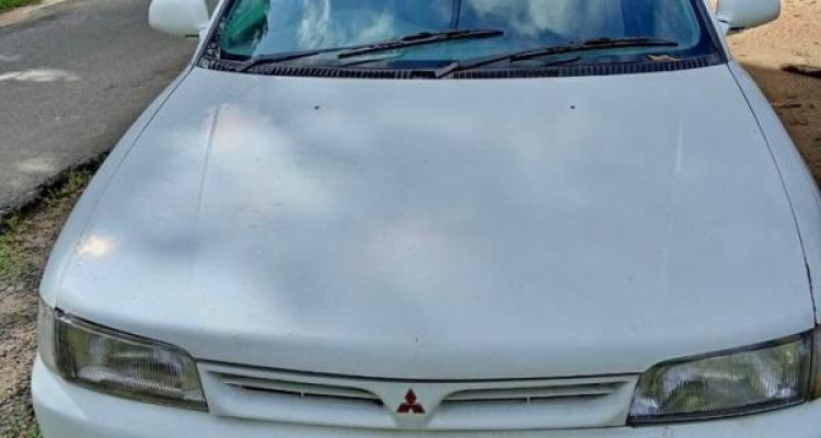 MITSUBISHI LANCER CB8 1992