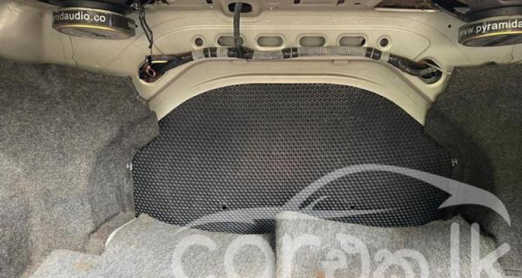 NISSAN SUNNY B15 2001