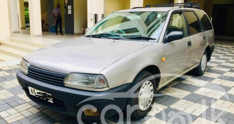 Ниссан Авенир 1996