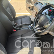 HONDA GRACE 2015