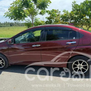 HONDA GRACE 2015