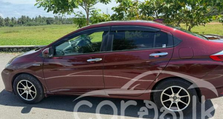 HONDA GRACE 2015