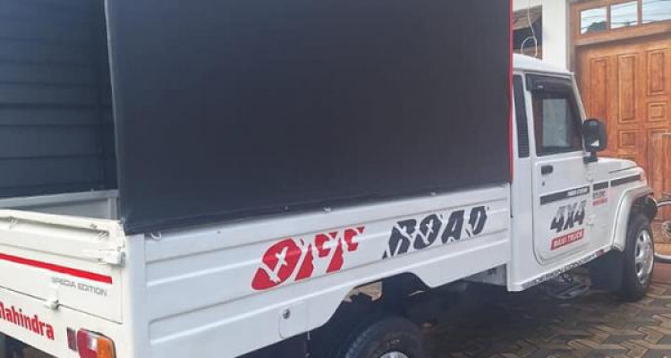 MAHINDRA BOLERO 2010