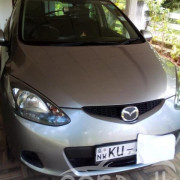 MAZDA DEMIO 2010