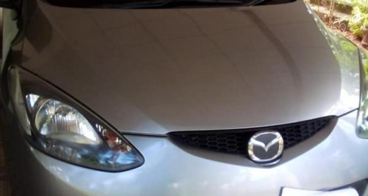 MAZDA DEMIO 2010