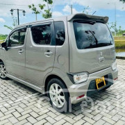 SUZUKI WAGON R STINGRAY 2017