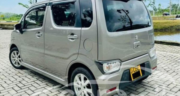SUZUKI WAGON R STINGRAY 2017