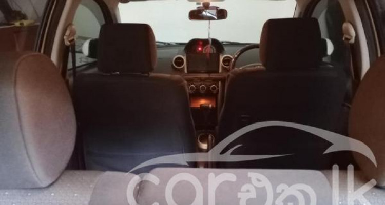TOYOTA IST 2005