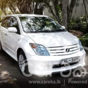 TOYOTA IST 2005