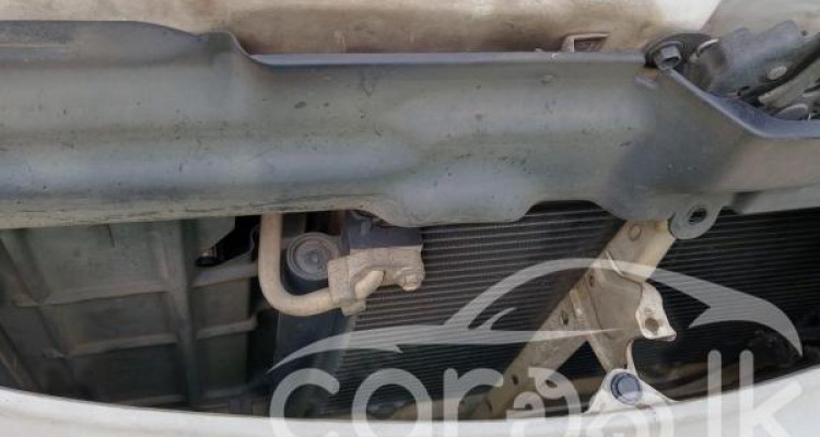 TOYOTA IST 2005