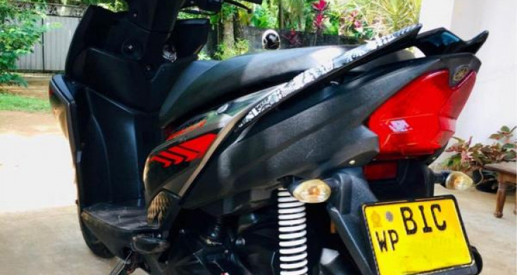 YAMAHA RAY 2019