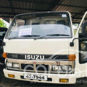 ISUZU 250 1990