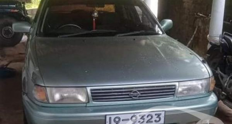 NISSAN SUNNY 1992