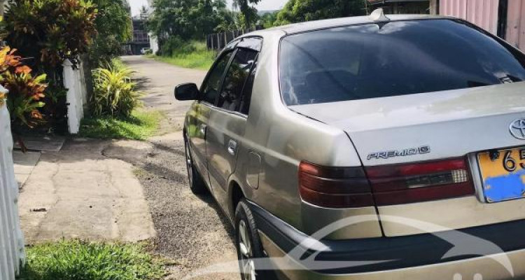 TOYOTA PREMIO 1996