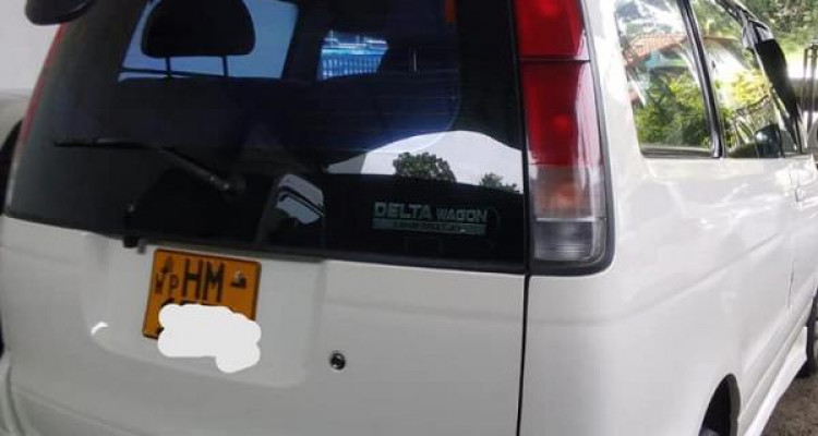 TOYOTA NOAH KR42 1999