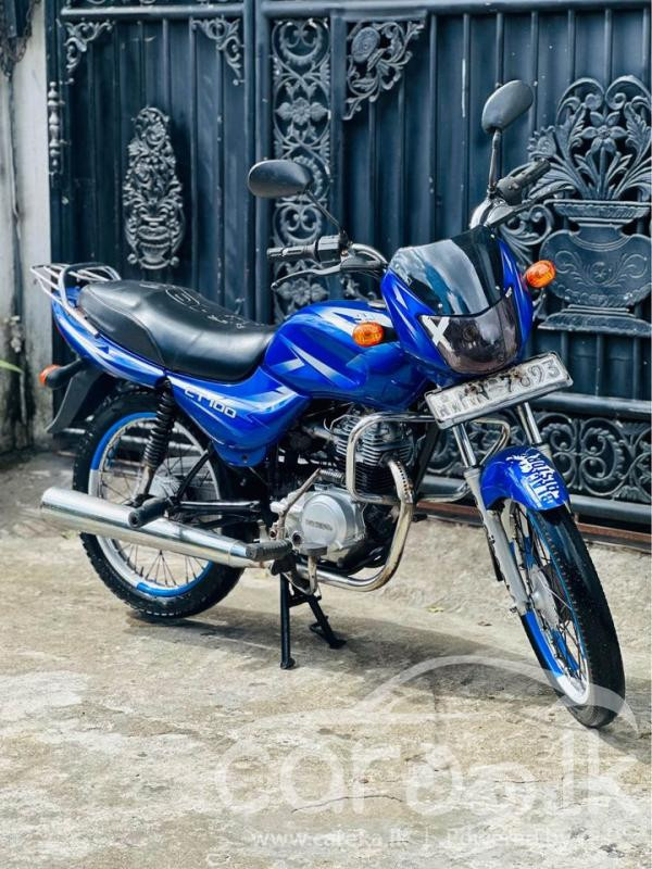 BAJAJ CT100 2005