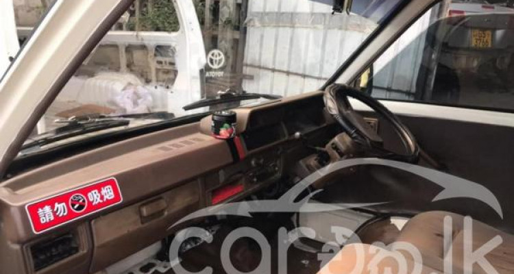 TOYOTA LITEACE CM20 1982