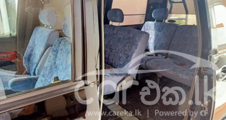 TOYOTA NOAH CR42 1999