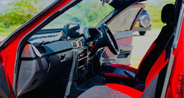 MITSUBISHI LANCER 1988