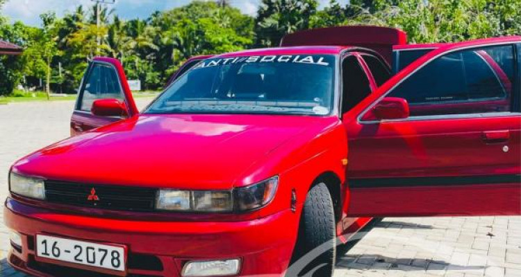 MITSUBISHI LANCER 1988