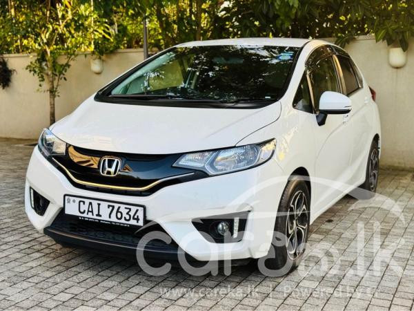 HONDA FIT GP5 2015