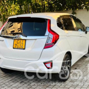 HONDA FIT GP5 2015