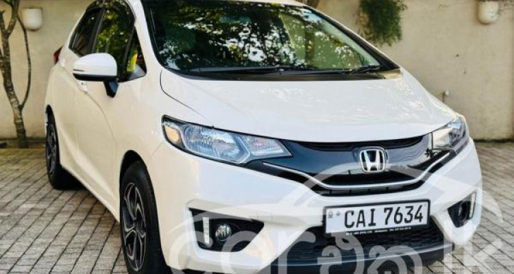 HONDA FIT GP5 2015