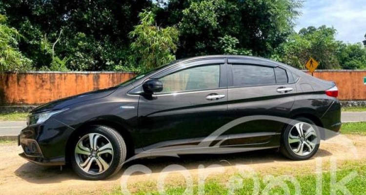 HONDA GRACE 2015