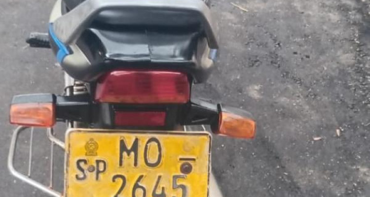 BAJAJ CT100 2005