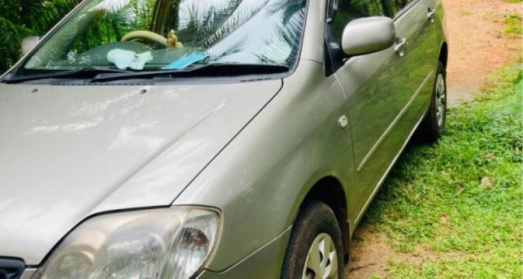 TOYOTA COROLLA 121 2004