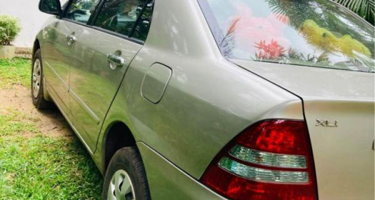 TOYOTA COROLLA 121 2004