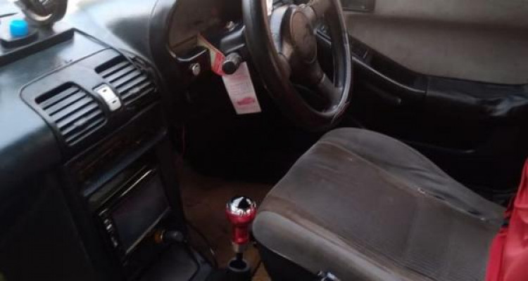 MAZDA ASTINA 1989