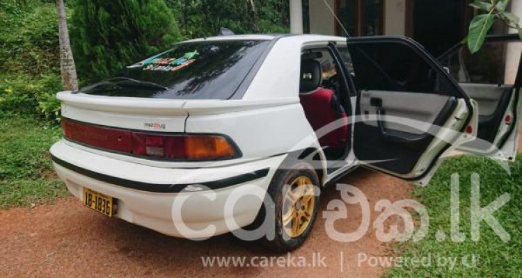 MAZDA ASTINA 1989
