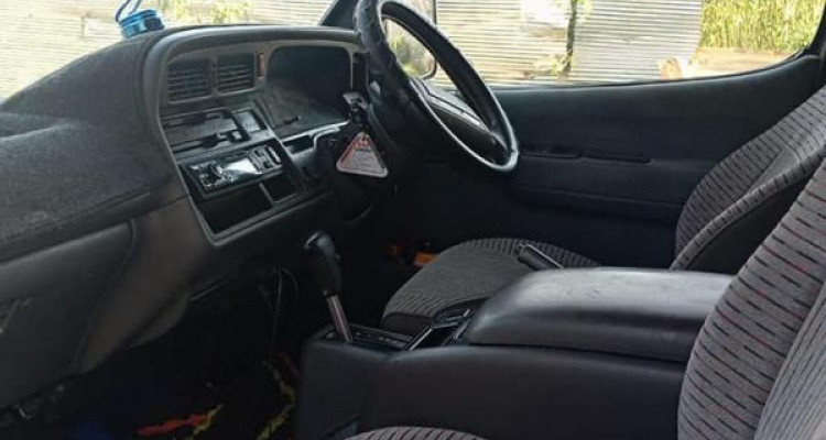 TOYOTA HIACE 1990