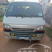 TOYOTA HIACE 1990