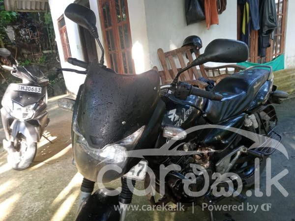 BAJAJ PULSAR 180 2015
