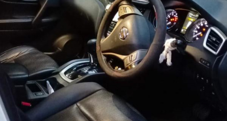 NISSAN X TRAIL 2015